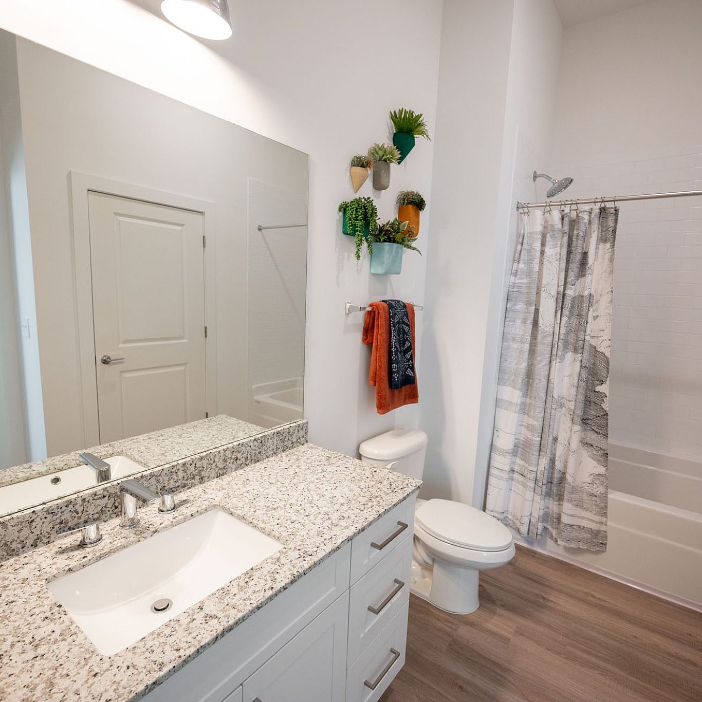 Main Bathroom with Shower