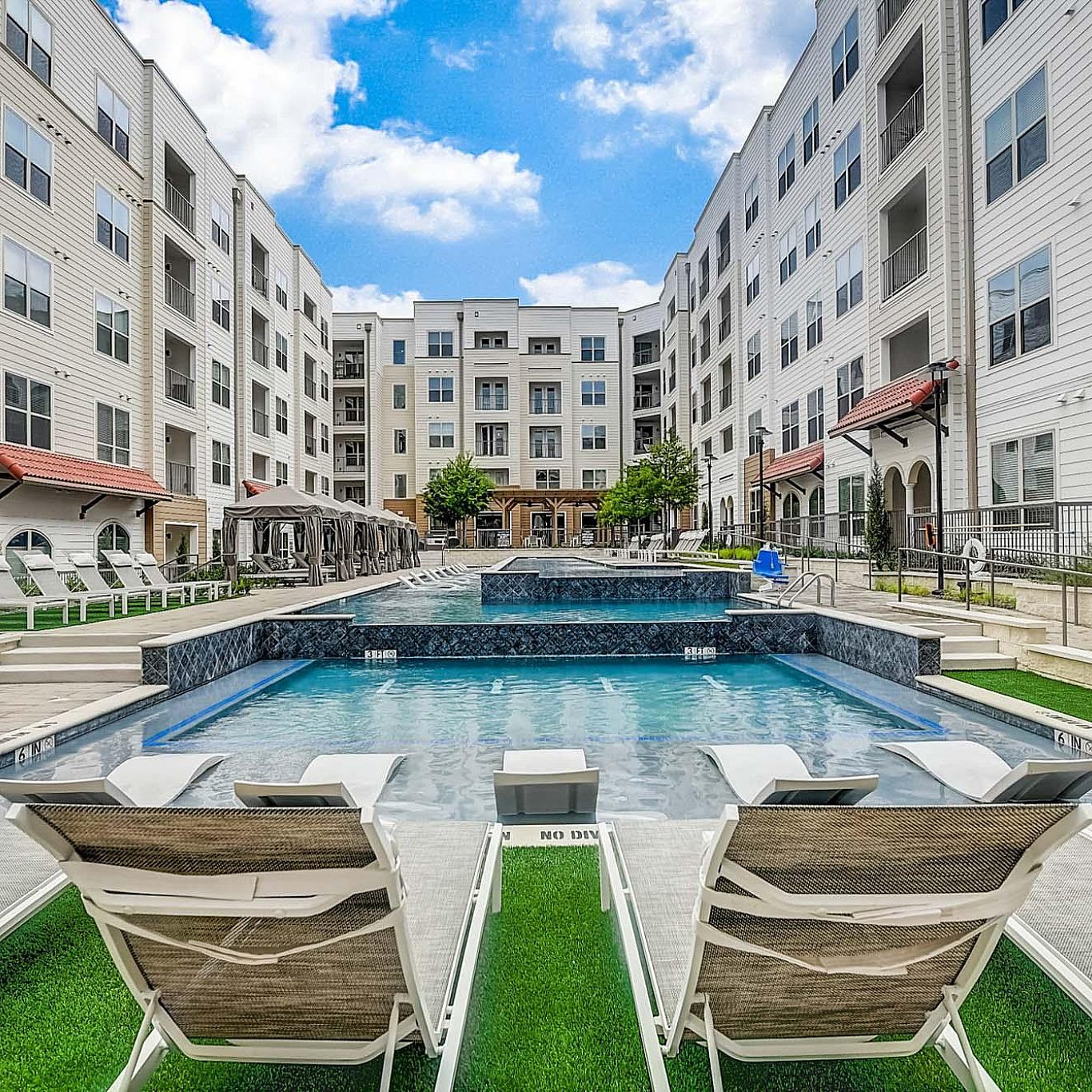 43 web or mls Lakefront Trl Amenities 017